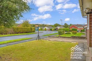 Photo 25- click for photo gallery